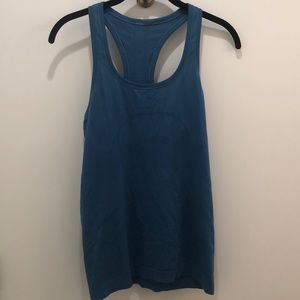 lululemon workout tank top